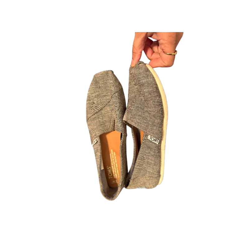 Toms Round Toe Slip-On Shoes